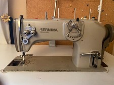 Macchina da cucire Bernina professionale con tavolo
