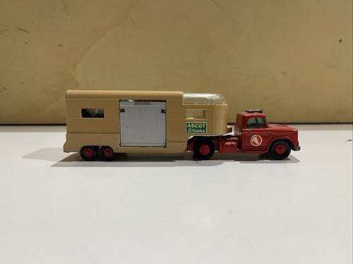 Matchbox horse van cavalli - matchbox, +