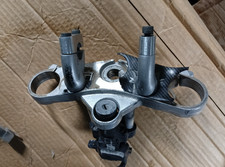 PIASTRA DI STERZO SUPERIORE