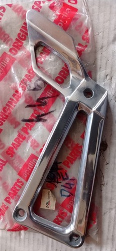 Aprilia staffa pedana - aprilia,