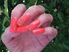 Unghie finte decorate a mano