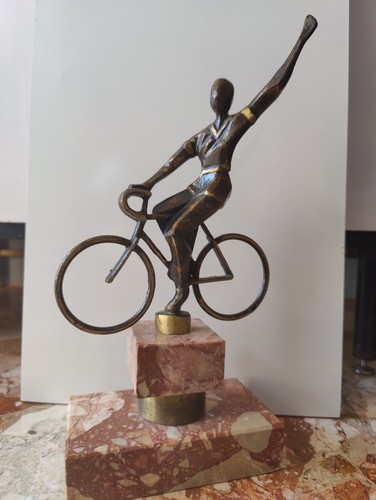 Vintage italian cyclist - ,