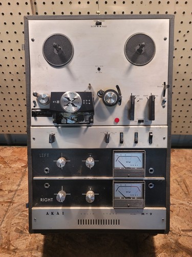 Vintage akai solid - solid, state