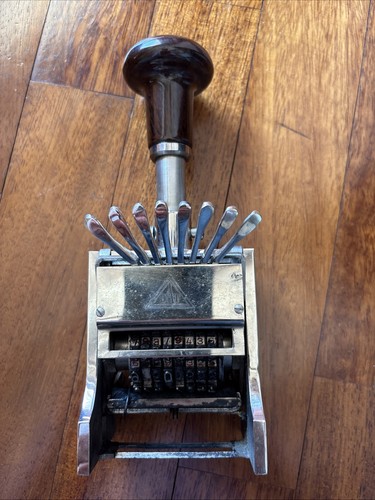 Timbro numeratore vintage