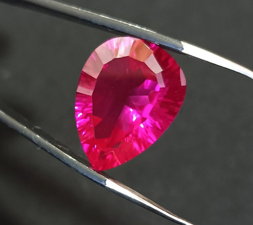 Pera tormalina rosa - , naturale