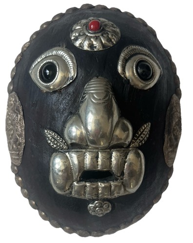 Maschera buddista tibetana