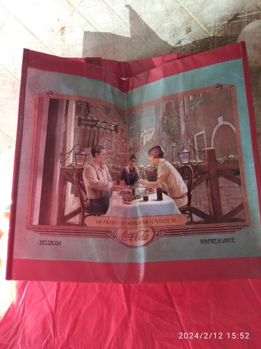 Una borsa coca cola - borsa, in