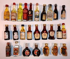 LOTTO 26 Bottiglie Liquori