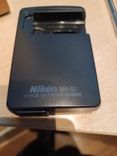 NIKON MH-52 EN-EL1 Coolpix
