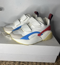 Sneakers nuove con scatola