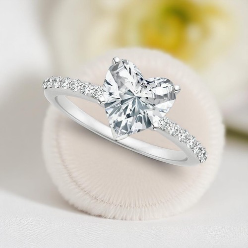 Anello fidanzamento - di,