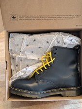 Dr. Martens 1460 stivali da