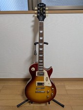 Epiphone Les Paul Standard anni 50 figurato ciliegio lavato Sunburst con borsa come nuovo 2024