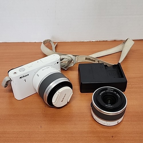 Nikon 1 megapixel - nikon, j1