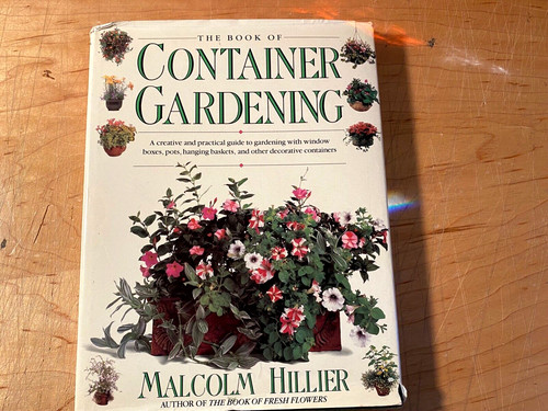 CONTAINER