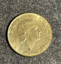 ITALY - COIN 200 LIRE 1977