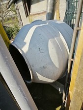 attrezzi da lavoro usati ponteggi betoniera tubi macerie arganello elettrico