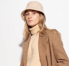 FENDI FF Cappello a secchiello con logo in lana e seta beige medio
