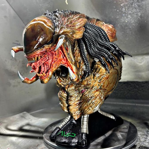 Statua busto predatore - , alieno