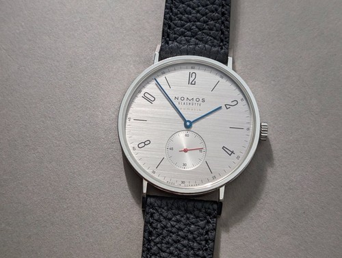 Nomos tangente neomatik - tangente,