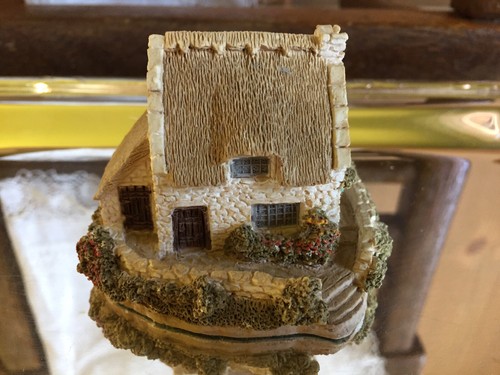 1987 lilliput lane - 1987, in