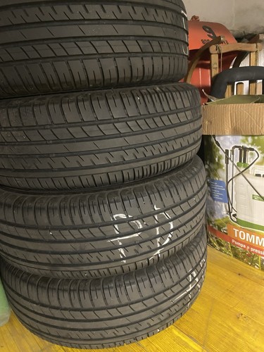 Pneumatici 215 r16 h98 - 4,