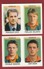2 FIGURINE STICKERS CALCIATORI