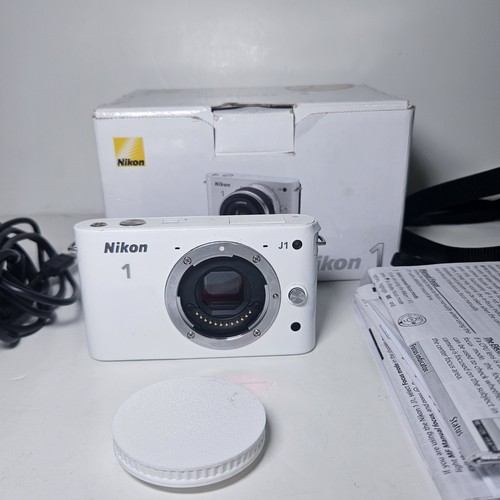 Nikon bianca mirrorless - nikon,