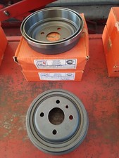 TAMBURI FRENO POSTERIORI QH BDR0130 OE 568053OPEL ASTRA F KADETT 100952 COPPIA