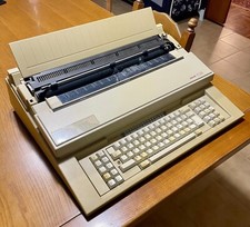 Olivetti ET 2400 macchina da
