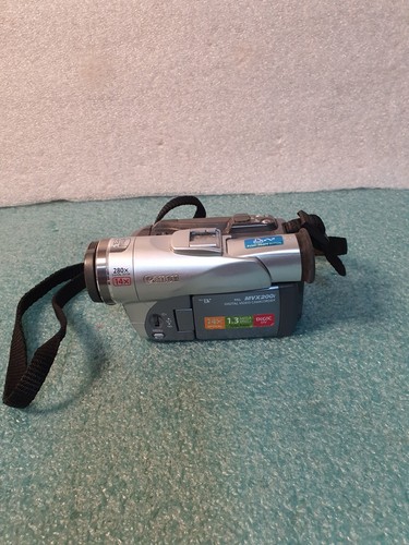 Canon mvx200i mini dv - e,