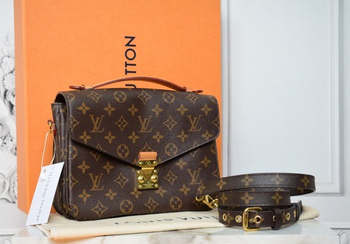 Louis vuitton pochette metis - louis,