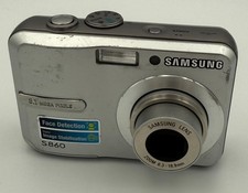 Samsung S860 8,1 megapixel fotocamera digitale compatta testata e funzionante