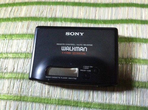 Sony f702 radio cassette - radio,