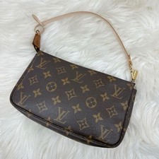 Louis Vuitton Pochette