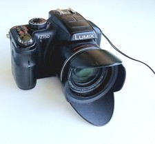Panasonic Lumix FZ150 –