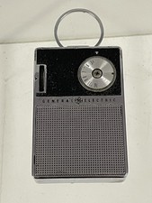 General Electric P-850D Radio