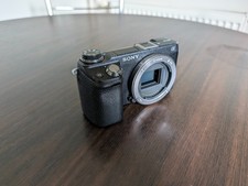Sony Alpha NEX-6 SC: 6500
