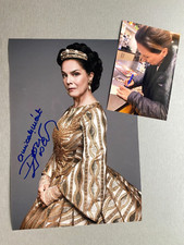 DESIREE NOSBUSCH foto firmata