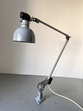 vecchia lampada da officina