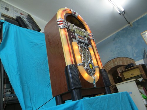 Juke box hollywood - box,
