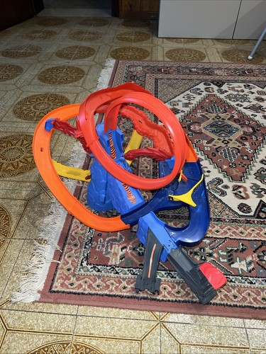 Pista hot wheels fuga dal - hot,