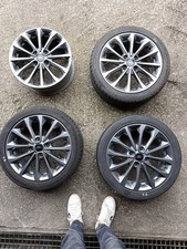 4 Cerchi in lega E Gomme FORD