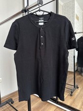 T-shirt polo uniforme Chanel