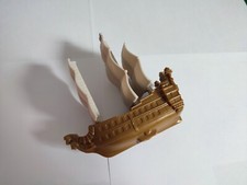 MCDONALD'S HAPPY MEAL 2011