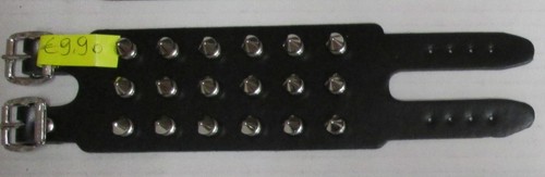 Bracciale borchiato con - bracciale,