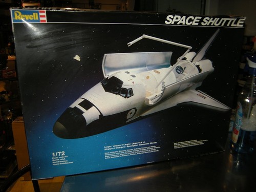 Revell 4733 space shuttle - revell,