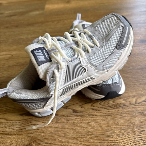 Nike vomero kid size 5y - kid,