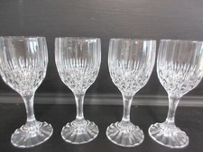 Bicchieri calici acqua