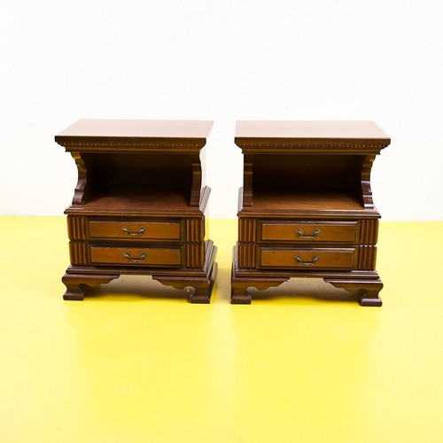 Coppia comodini legno - in,